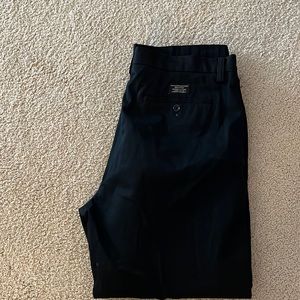Banana Republic black chino in excellent condition.